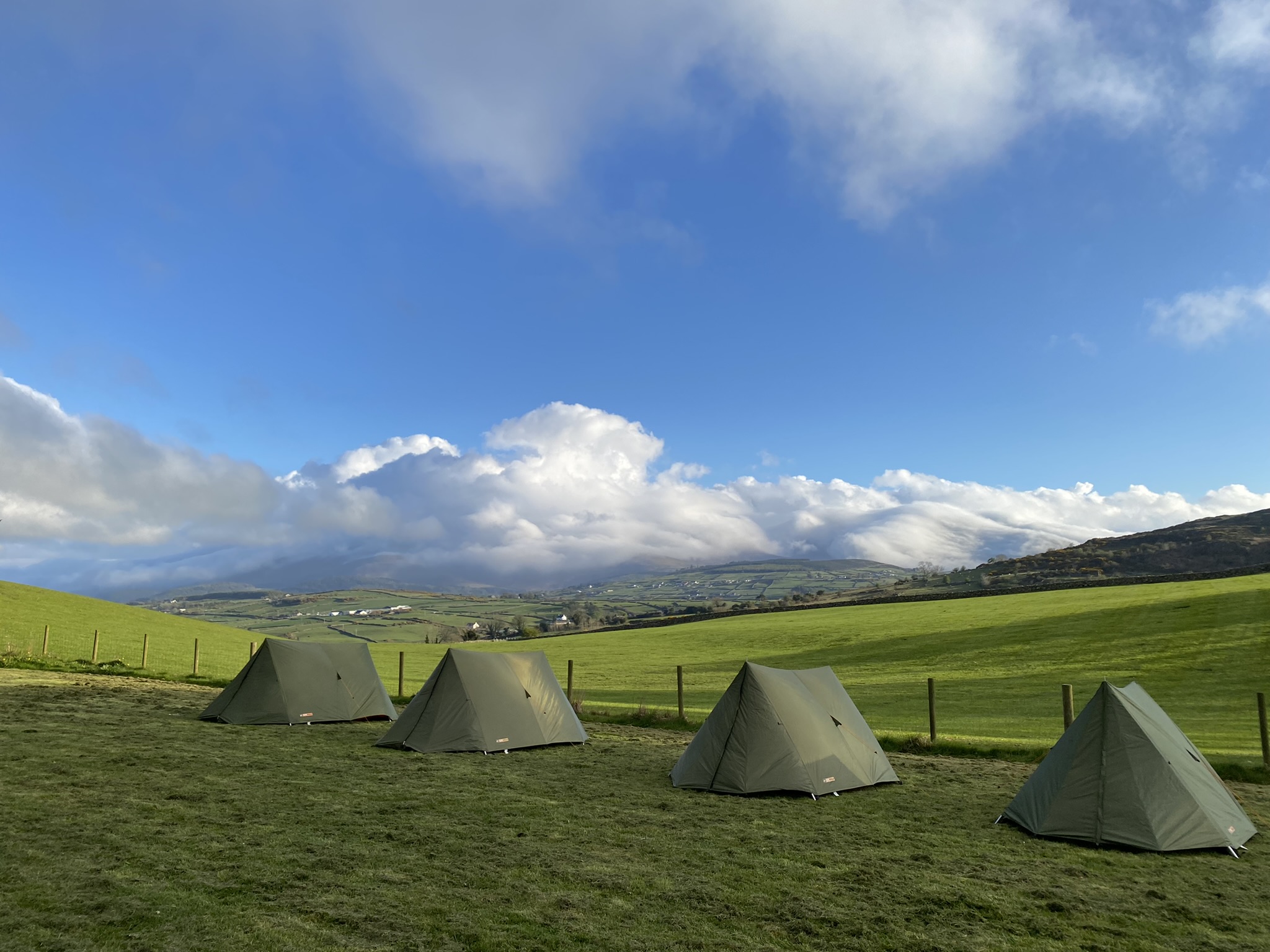 B7B0FAA7-8AFA-4809-B0FE-D18CEE16FFDC